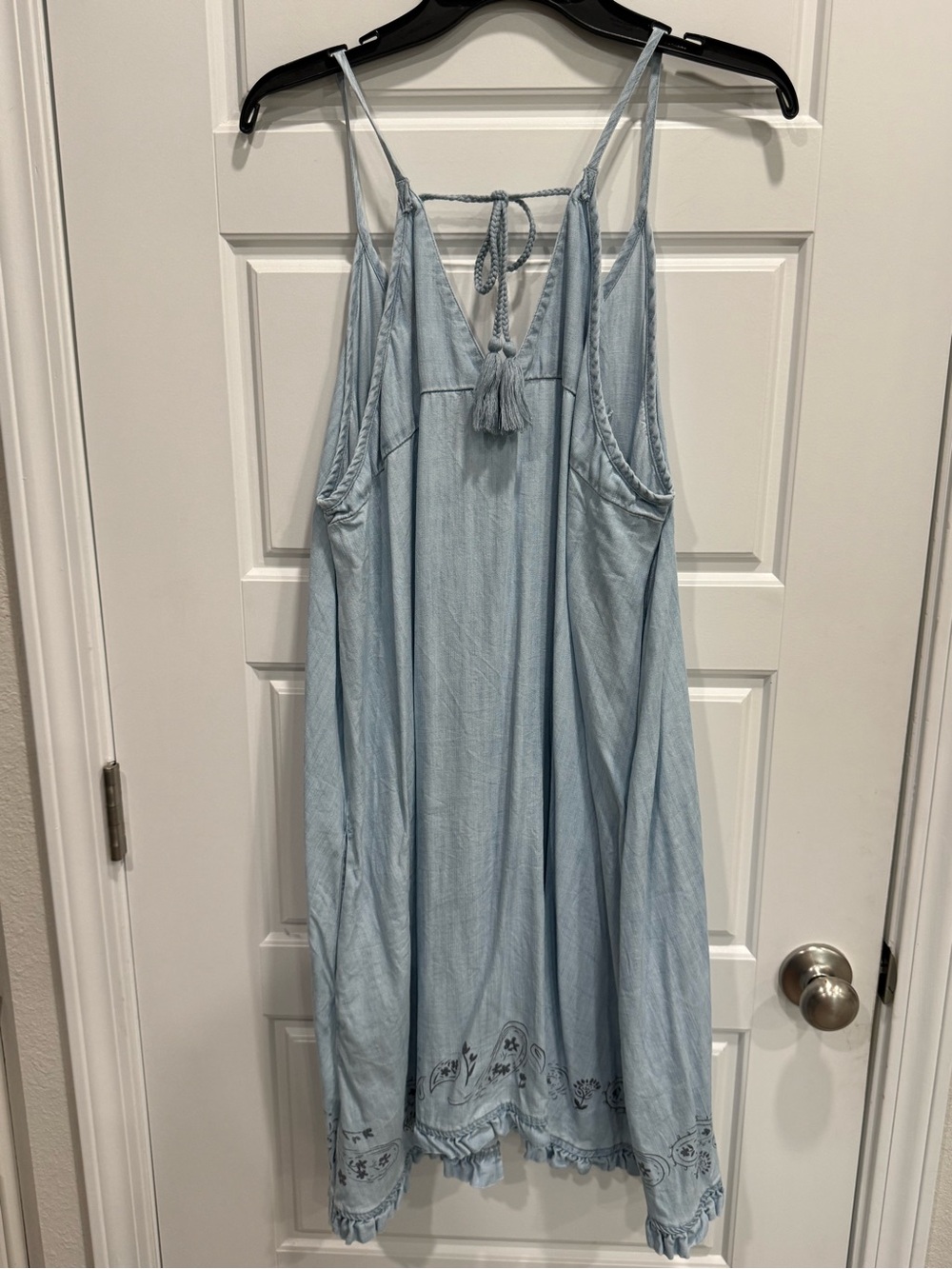 Ariat Women’s Western Aloha Light Denim Dress - Picture 8 of 9